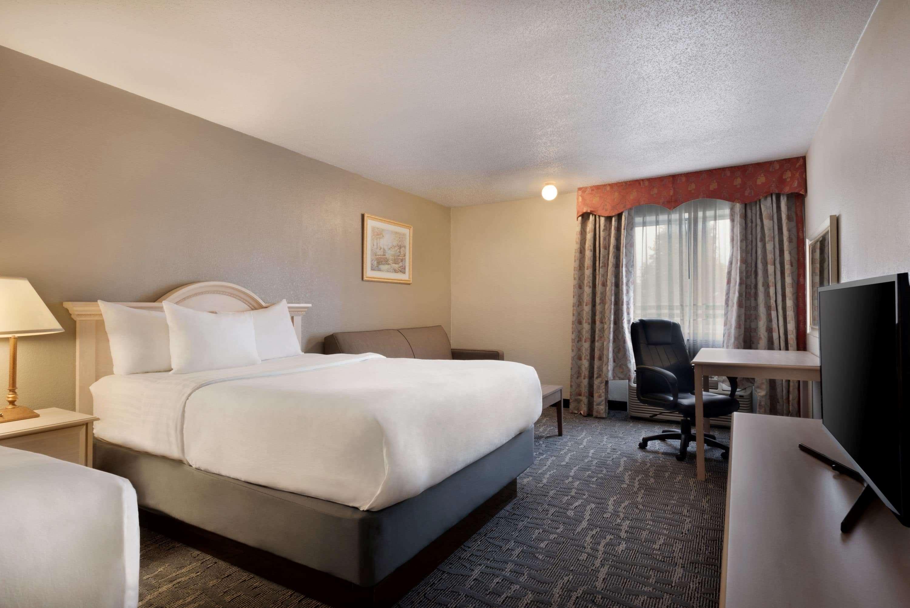 Baymont By Wyndham Des Moines North Hotel Exterior foto