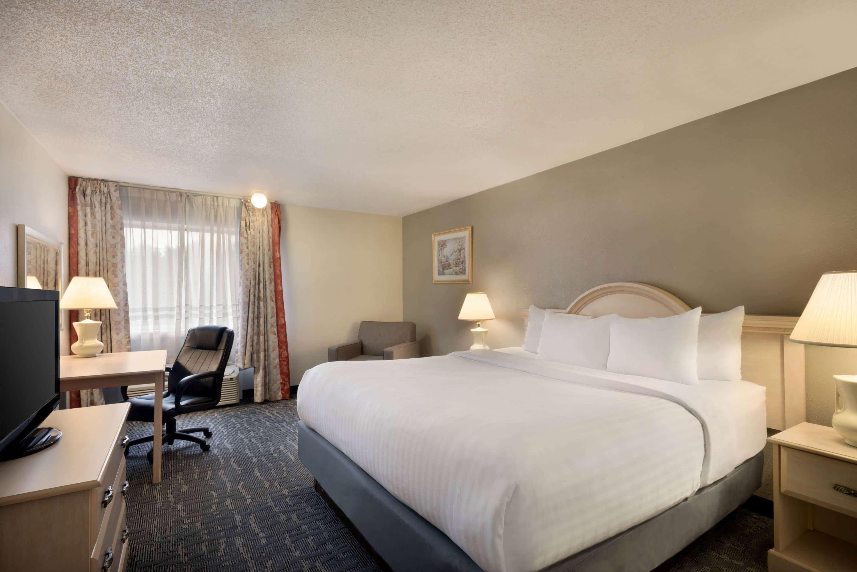 Baymont By Wyndham Des Moines North Hotel Exterior foto