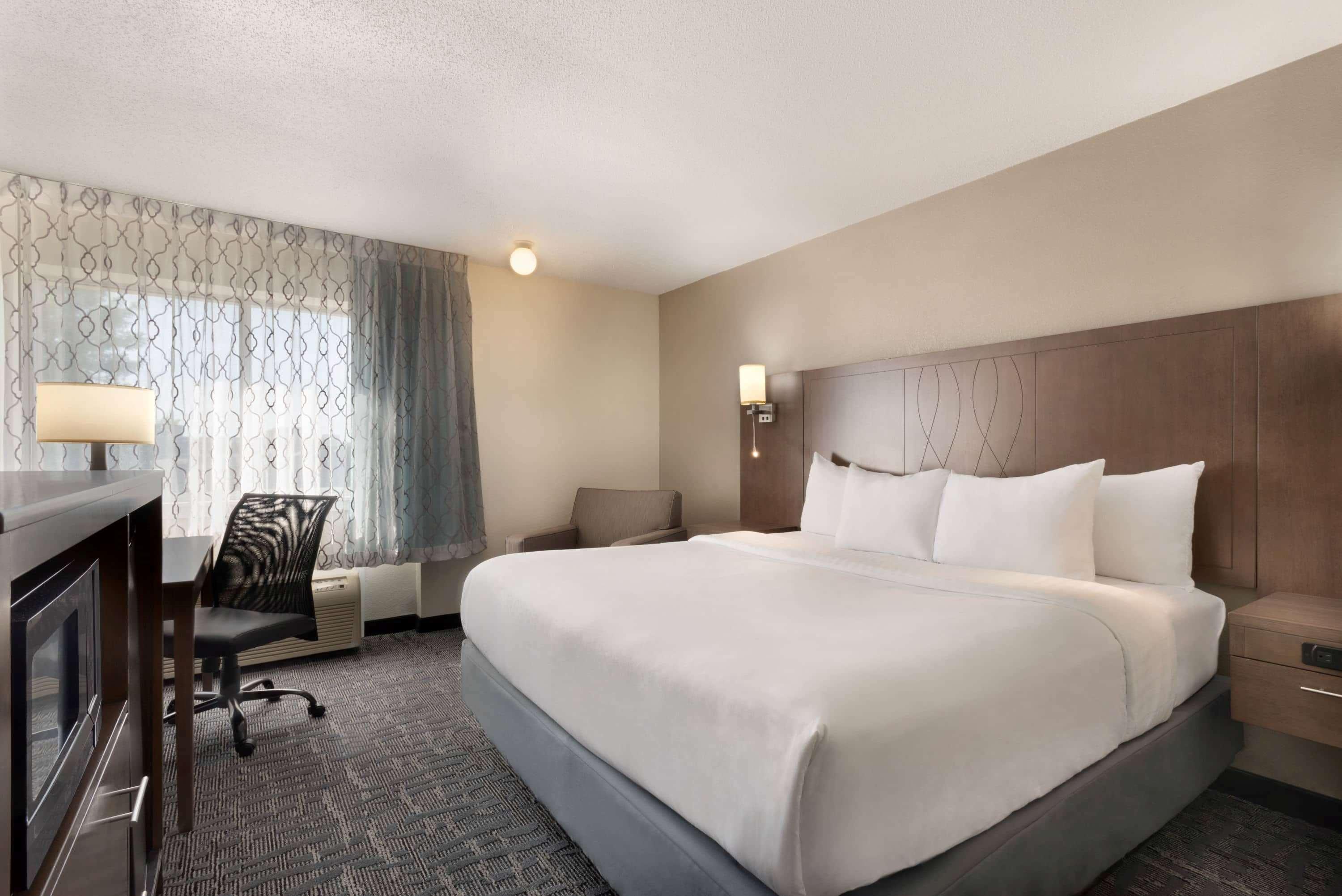 Baymont By Wyndham Des Moines North Hotel Exterior foto