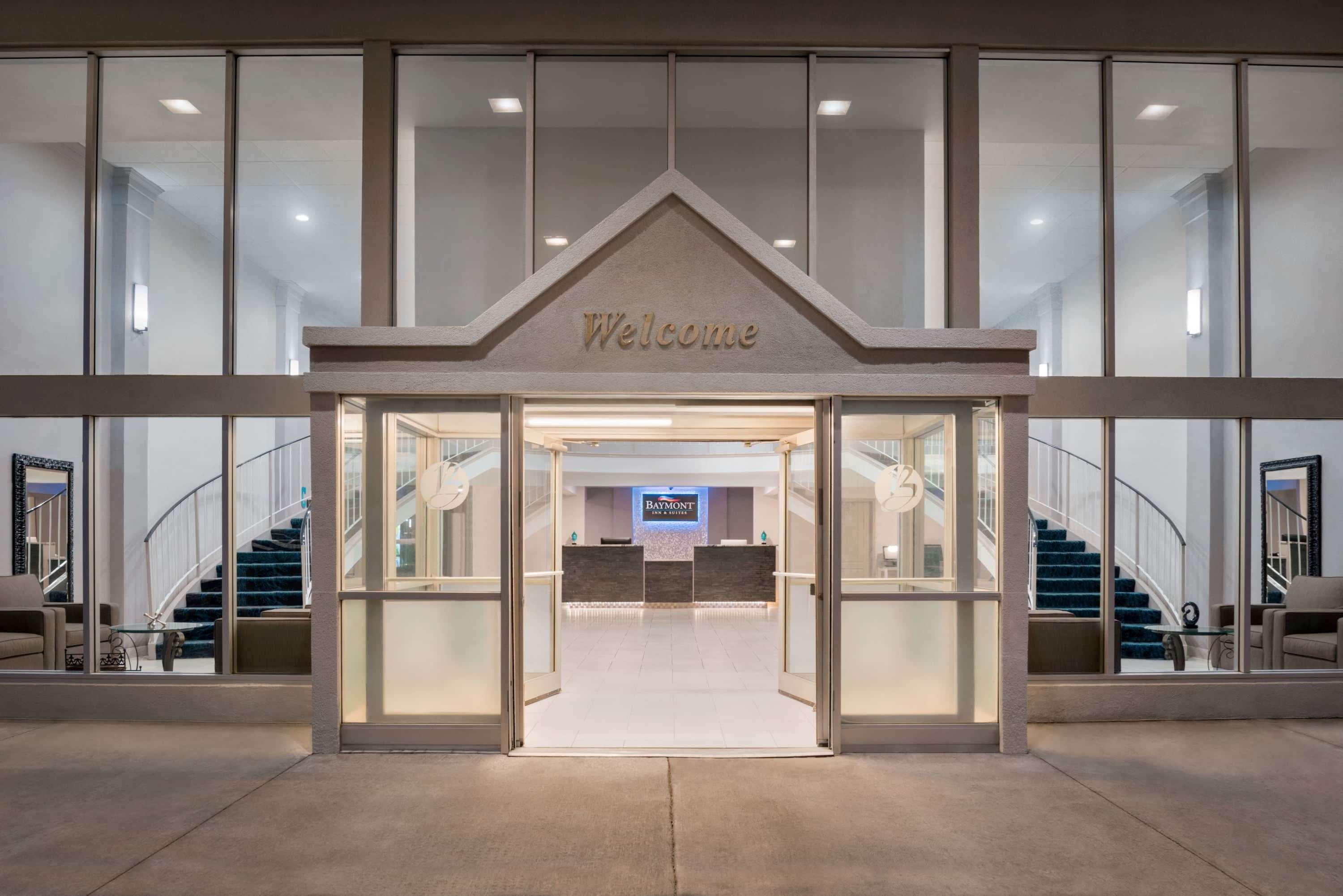 Baymont By Wyndham Des Moines North Hotel Exterior foto
